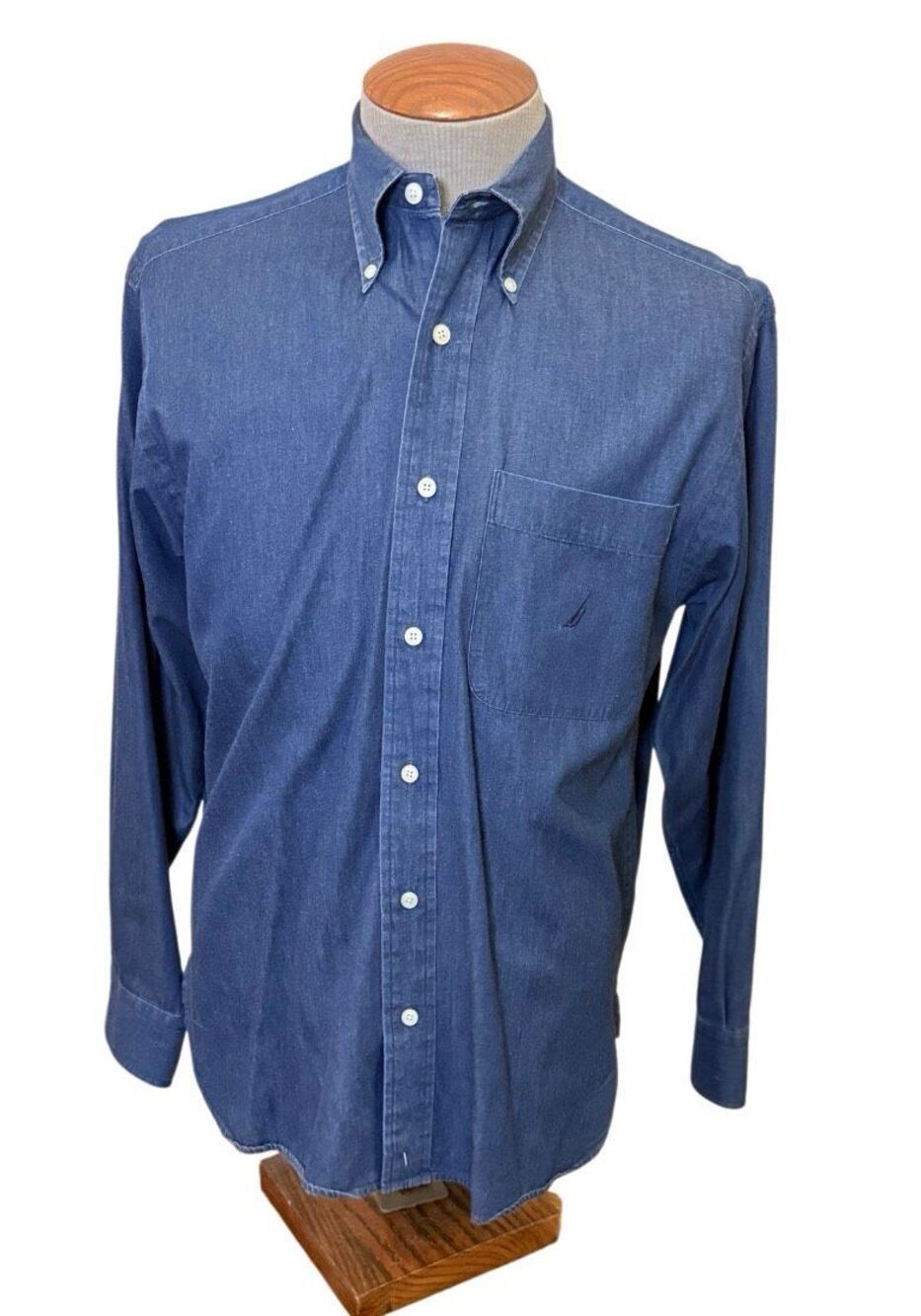 Nautica Men’s Button Down Dark Chambray Shirt Small Elevated Weekend Casual Frid